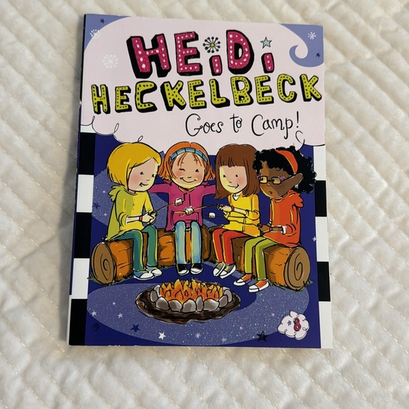 5 Heidi Heckelbeck Books, Books # 6, 8, 16, 19, and 21. Great Condition - Picture 6 of 6
